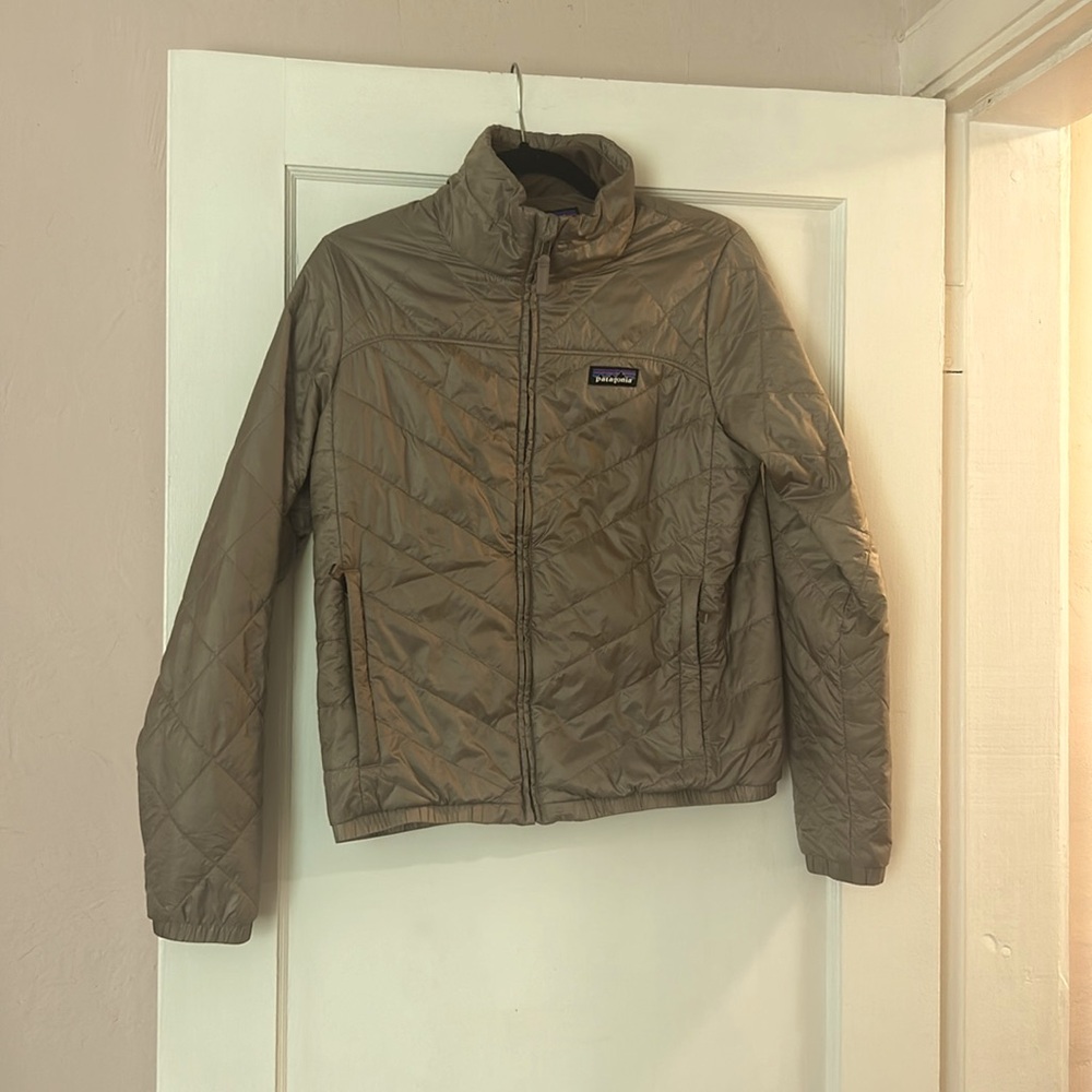 Patagonia Radalie lightweight quilted bomber puff jacket in a champagne color